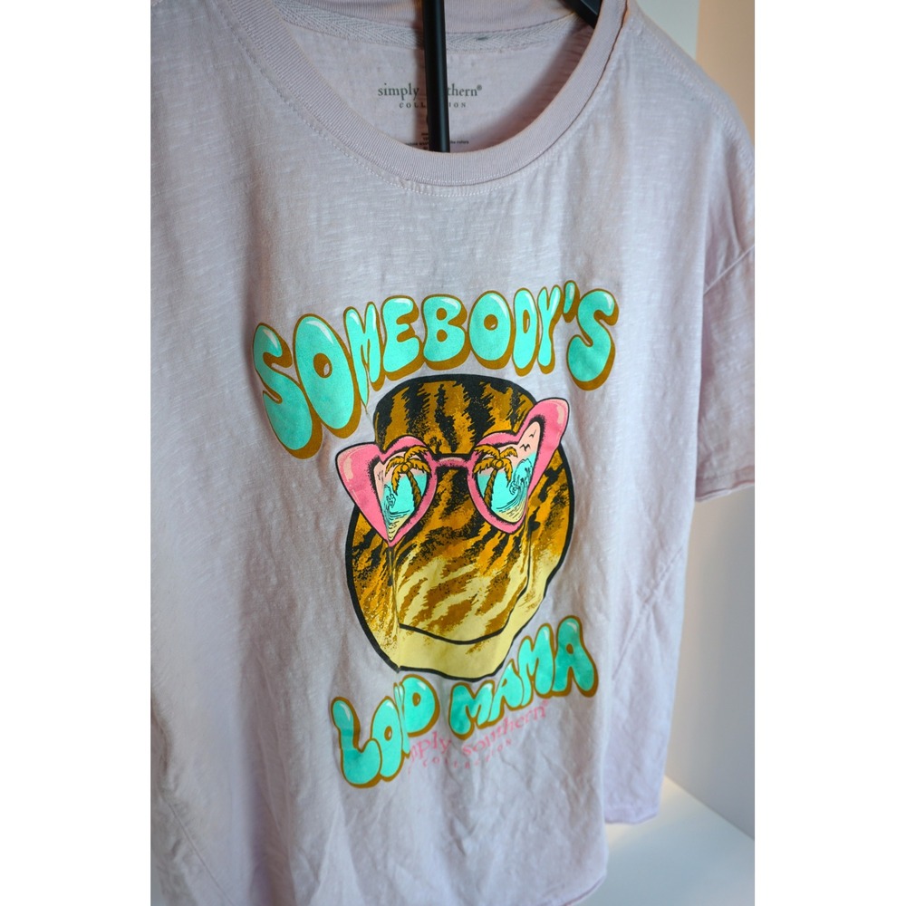 Simply Southern Somebodys Loud Mama Graphic Tee Light Purple Cotton‎ M/L - Picture 2 of 5